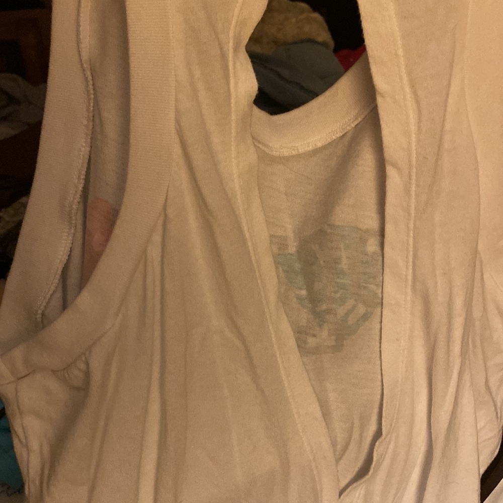 Victoria Secret athletic shirt size medium - Picture 3 of 3